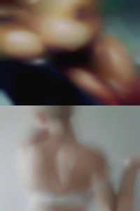 East hot nude girls.